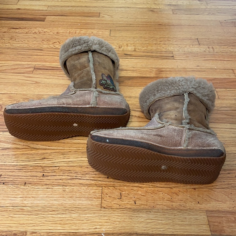 Vintage Fendi Shearling Boots Circa 2005 Size 41 - Picture 8 of 14